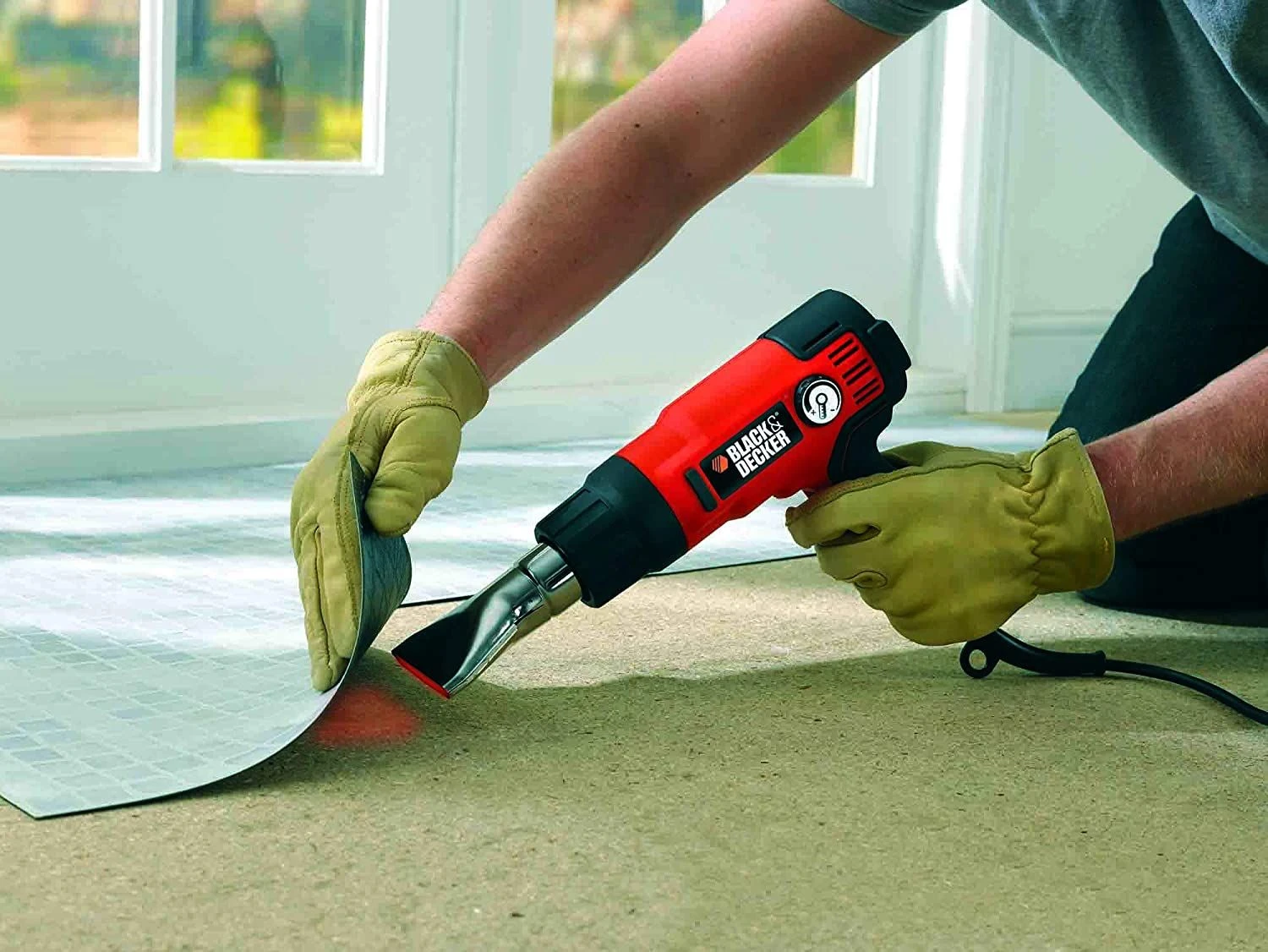 Black & Decker Black+Decker KX2200K Heteluchtpistool Incl. Accessoires In Koffer - 2000W - Afbeelding 2