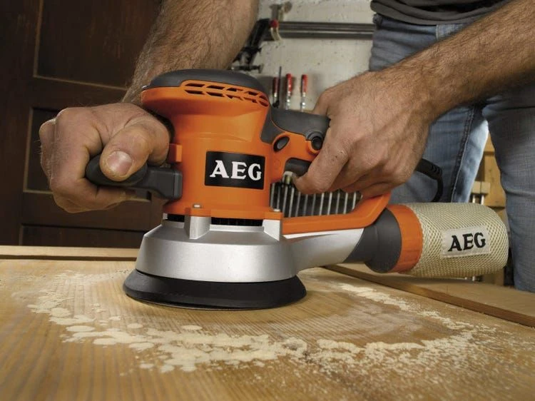 AEG EX 150 ES Excentrische Schuurmachine In Koffer - 440W - 150mm - Variabel - 4935443290